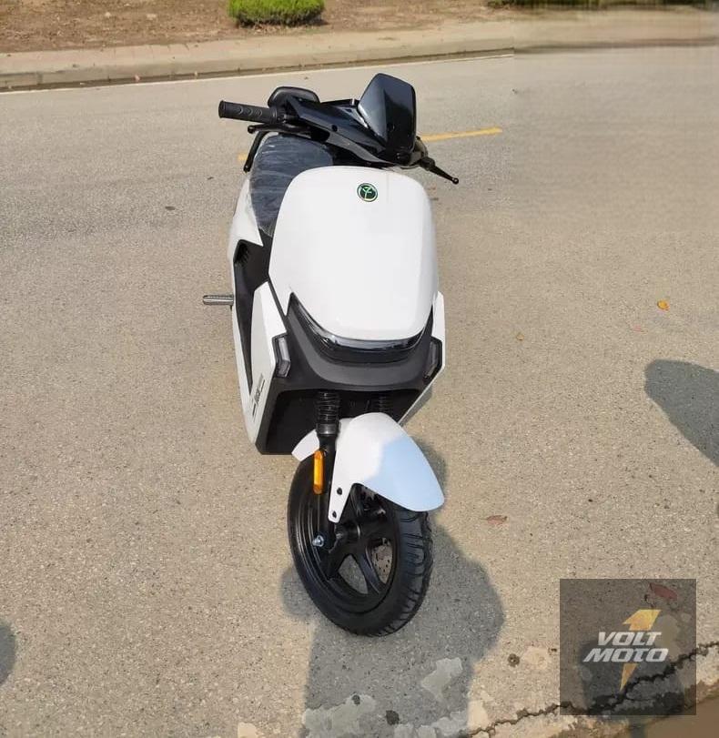 Электроскутер Volt-Moto E-Scape — изображение 3